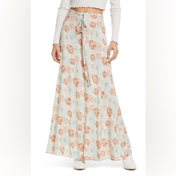 Free People Women Thats A Wrap Printed Skirt Sky Combo Size M - Picture 2 of 8